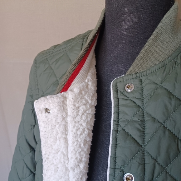 UGG Quilted Bomber Jacket - Picture 3 of 13